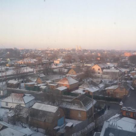 ビーラ・ツェールクヴァКвартира Курбасаアパートメント エクステリア 写真